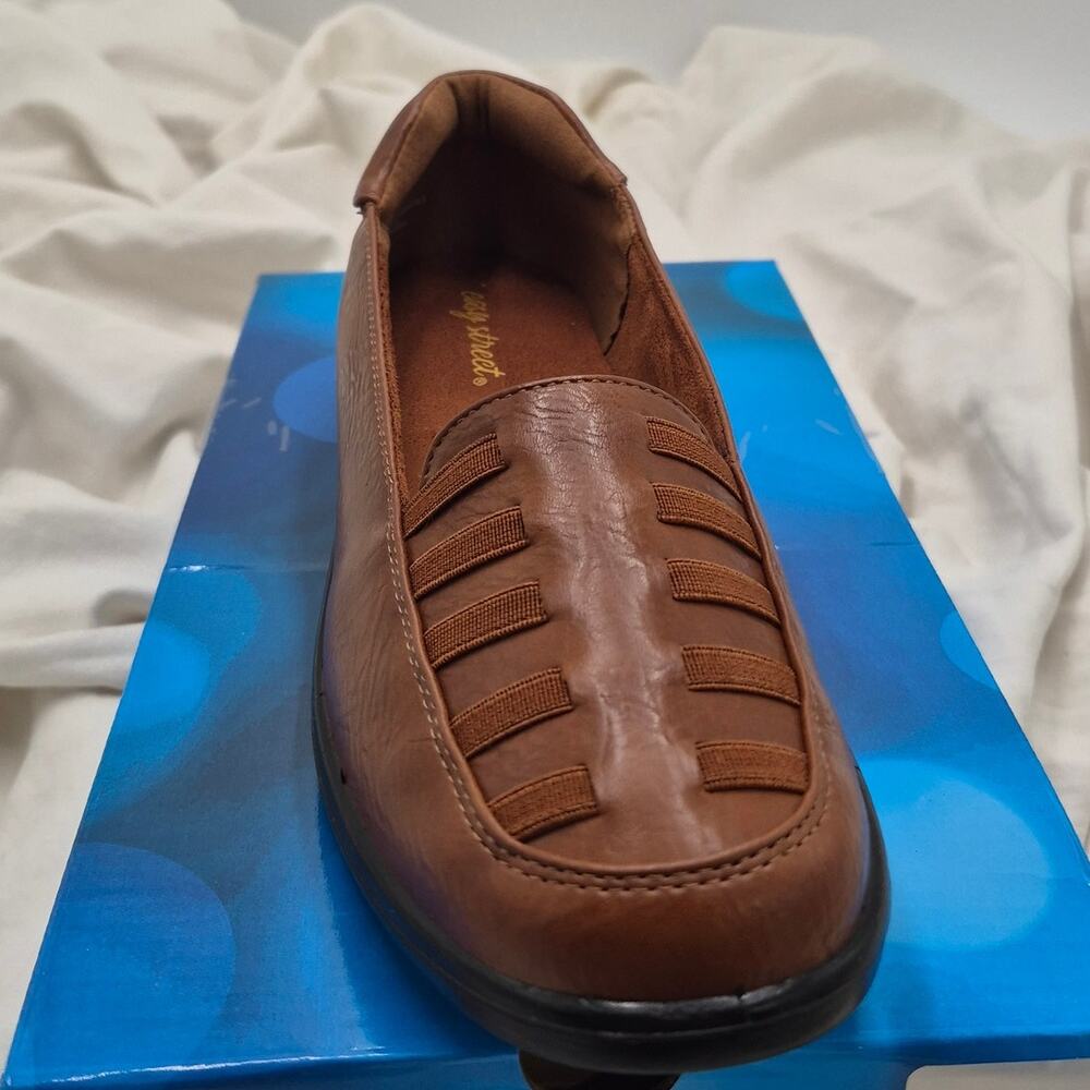 NEW Easy Street Genesis Women's Slip-On Loafer tobacco Mules Clogs 8.5 NARROW